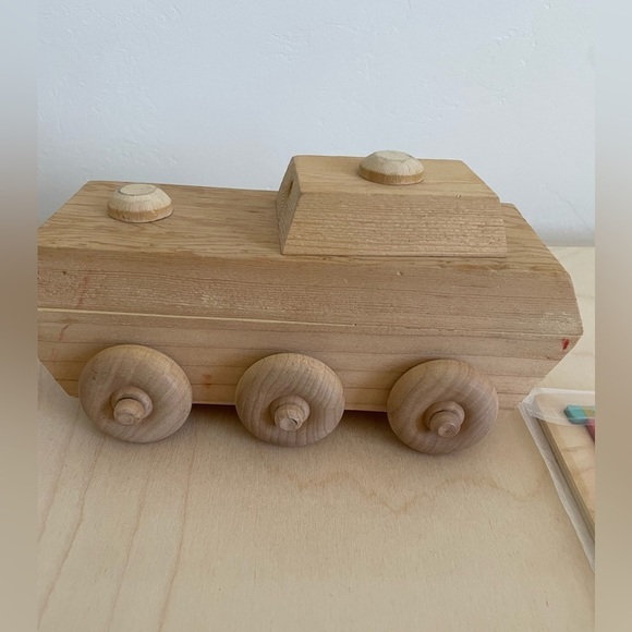 Handmade Wooden vehicle Toy Child Montessori and new tractor puzzle - Picture 2 of 7